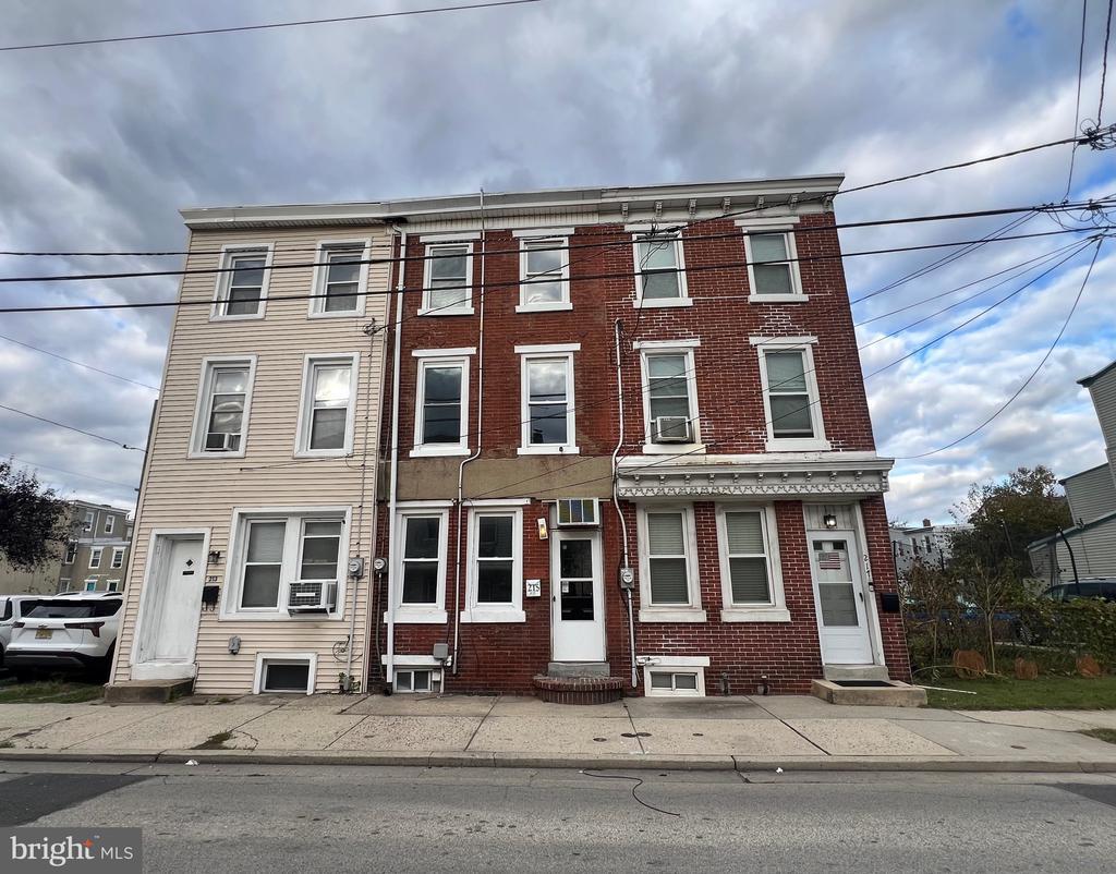 215 Middlesex St, GLOUCESTER CITY