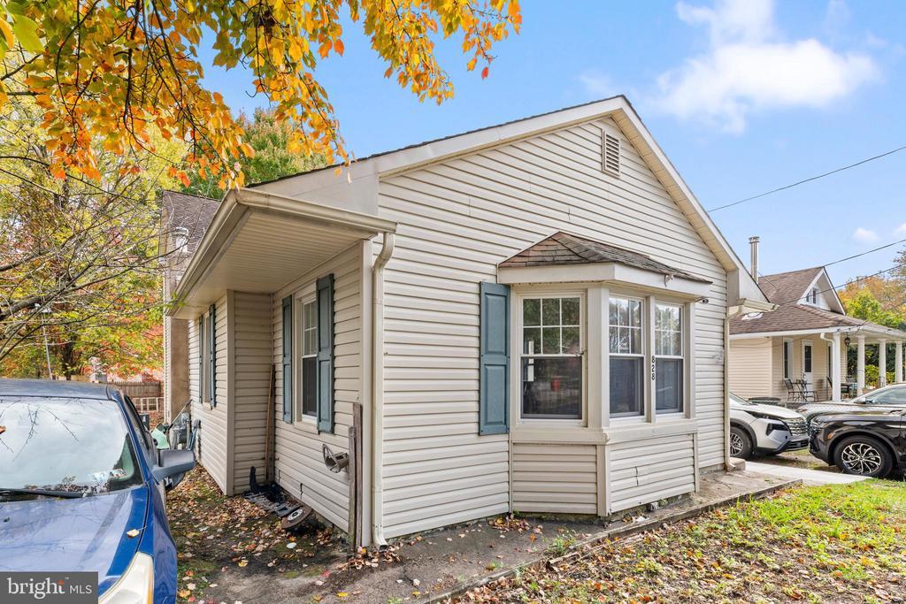 828 Sunrise Ave, DEPTFORD