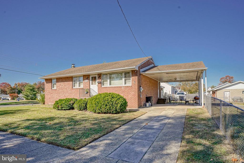 157 S Poplar St, GIBBSTOWN