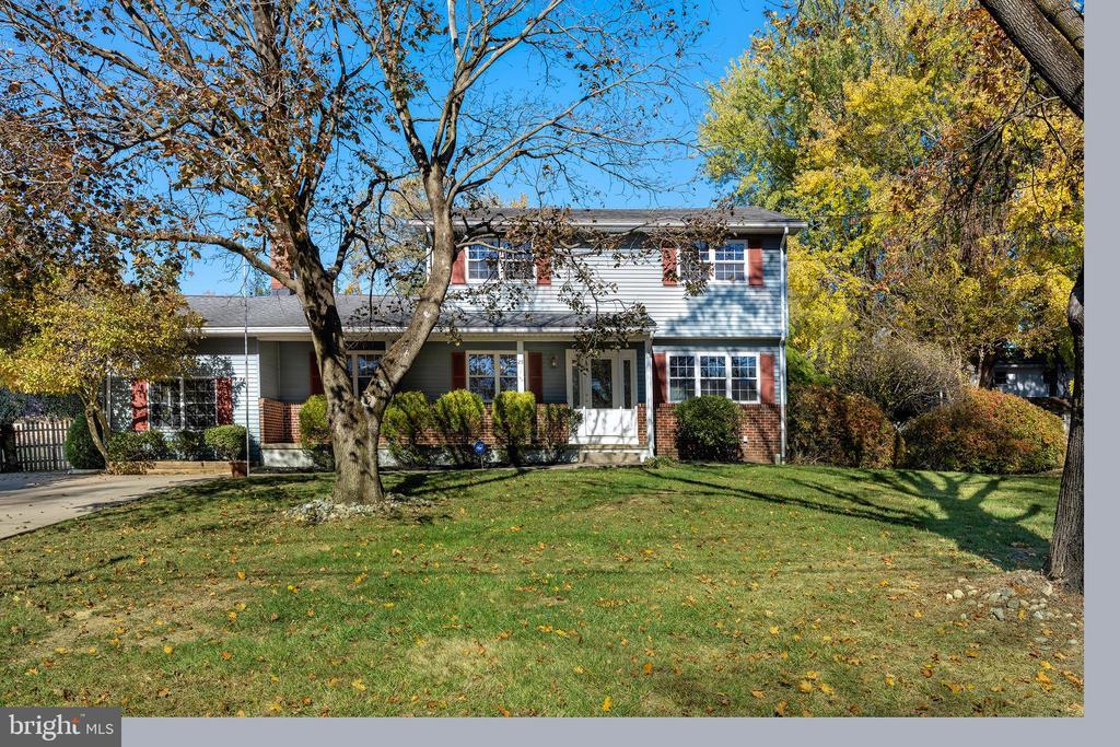 23 Sabrina Dr, EWING