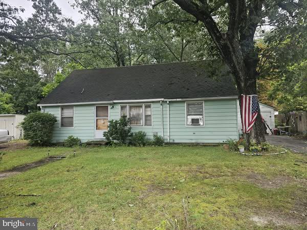 459 Shady Ln, HOWELL