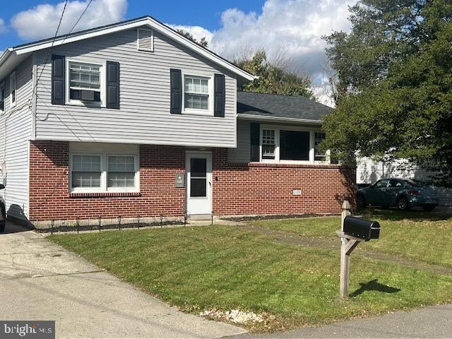 328 Lake Champlain Dr, TUCKERTON