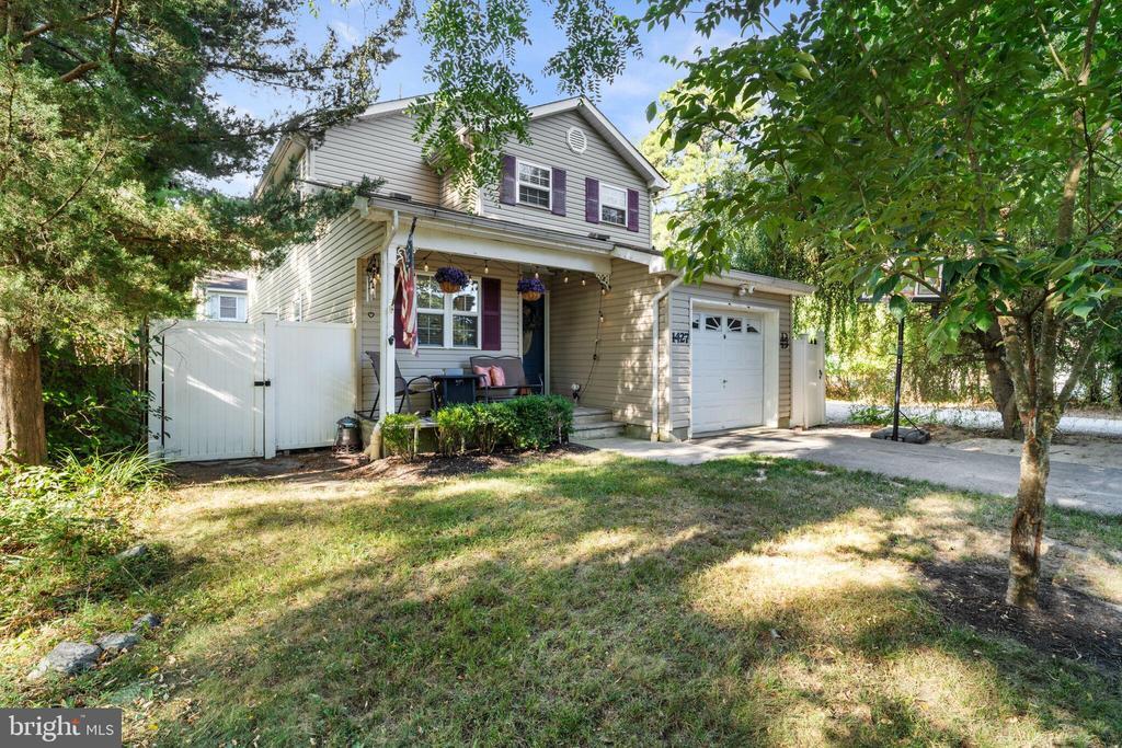 1427 Foch Ave, FORKED RIVER