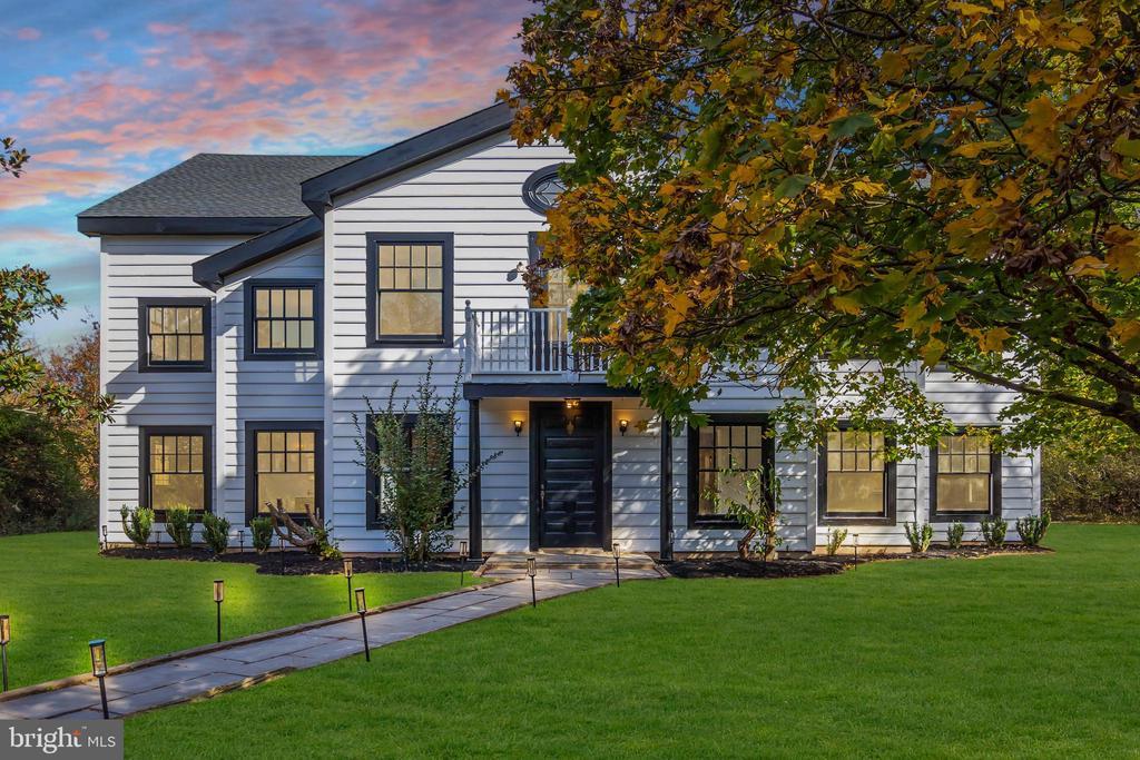 74 Harlingen Rd, BELLE MEAD