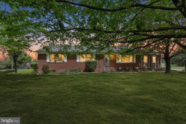 2226 Harney Rd, Littlestown