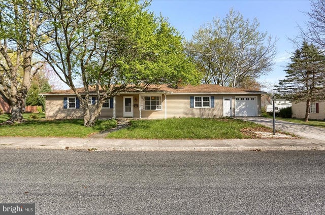 230 Ewell Ave, Gettysburg