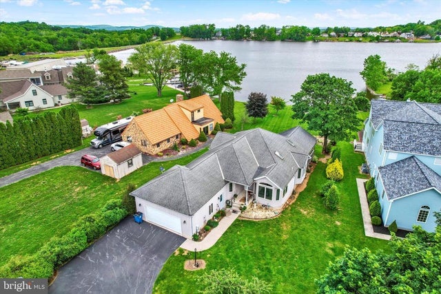 20 Hines Dr, East Berlin