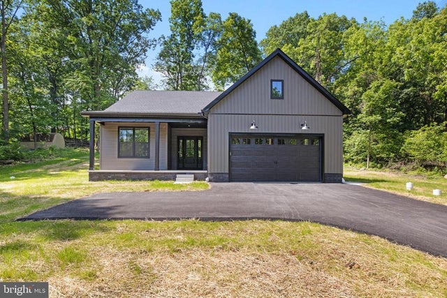 13 Connie Trl, Fairfield