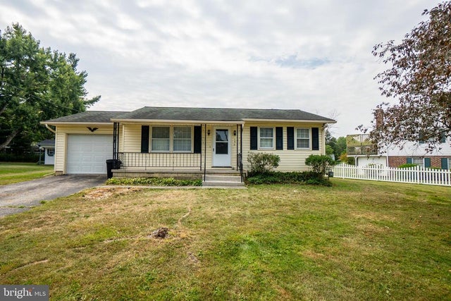 190 Woodcrest Dr, Gettysburg