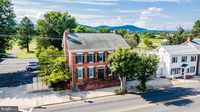 103 E Main St, Fairfield