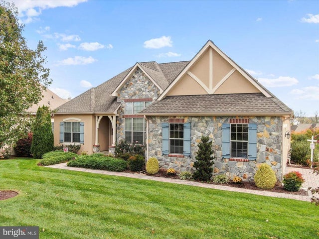 4 Cottage Ln, Gettysburg