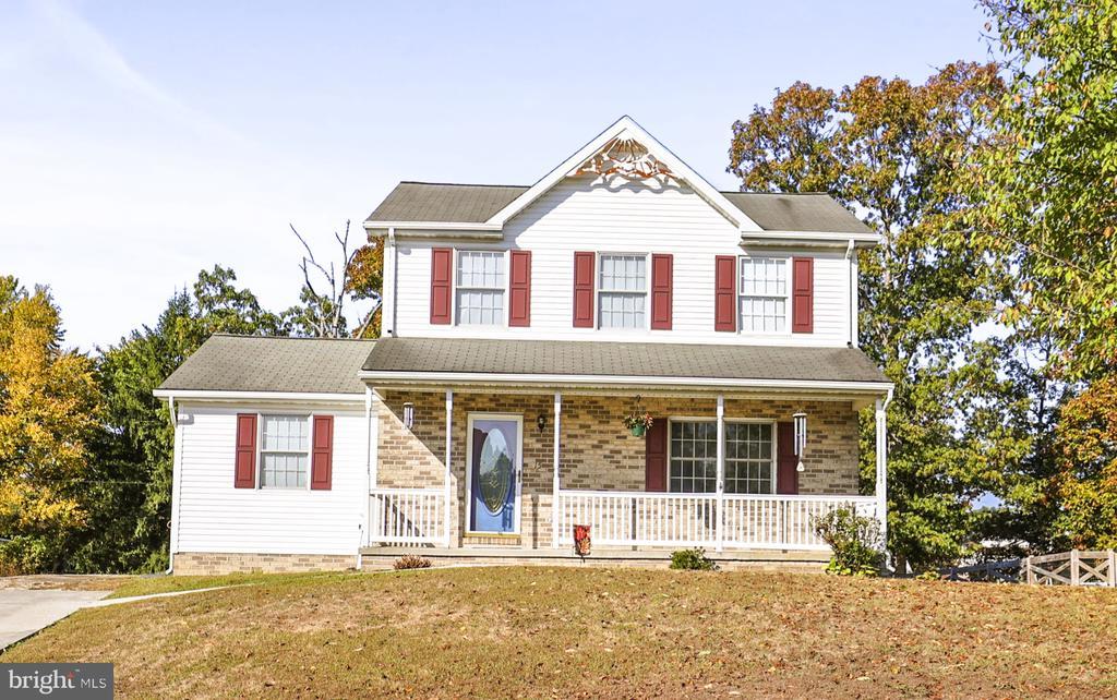 15 Yorktowne Ct, LITTLESTOWN