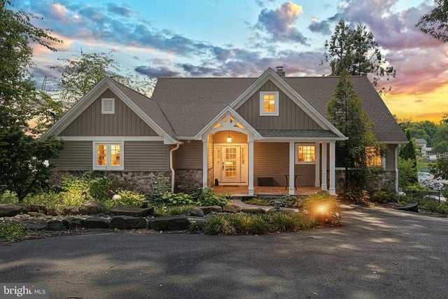 234 Lake Meade Dr, East Berlin