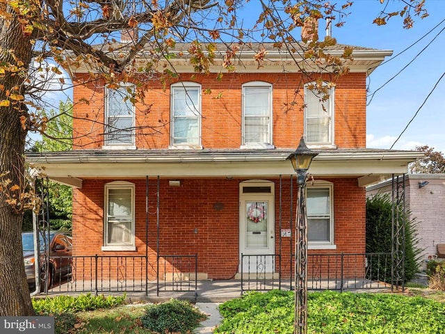 4960 York, New Oxford