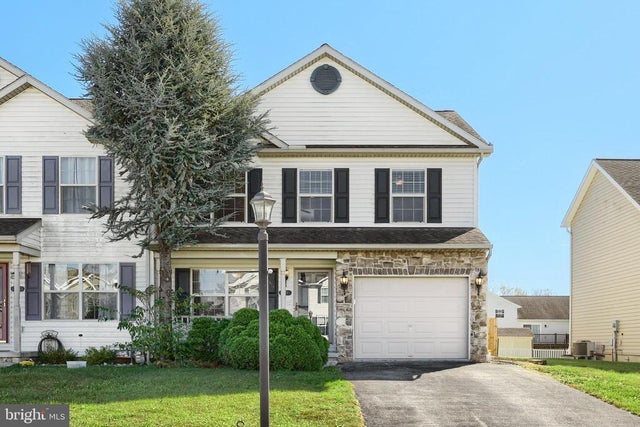 39 Birch Dr, Hanover