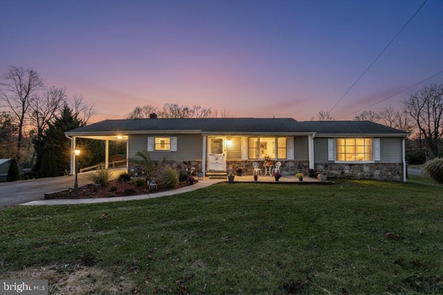 1365 Hanover Rd, Gettysburg