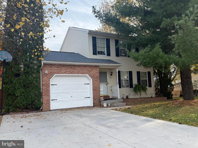 21 Abbotts Dr, Abbottstown