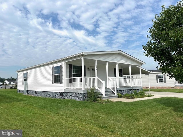 160 Serenity Cir, Bedford