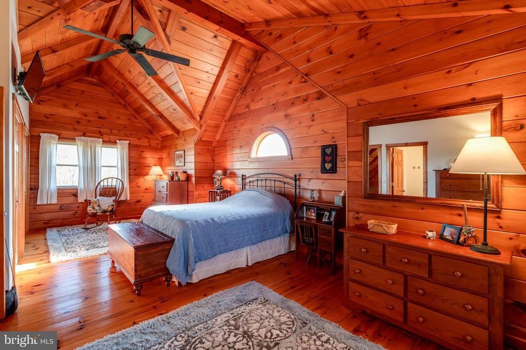 152 Justa Rd, WERNERSVILLE PA WERNERSVILLE Log Cabin Homes For Sale