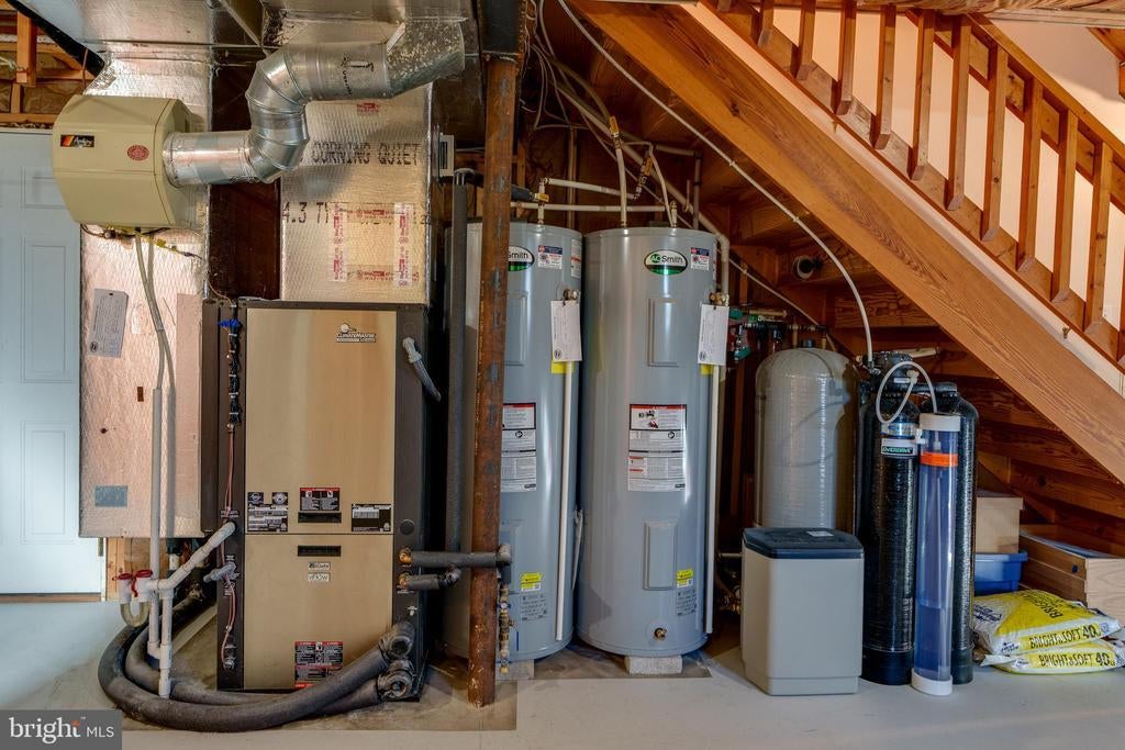 152 Justa Rd, WERNERSVILLE PA WERNERSVILLE Log Cabin Homes For Sale