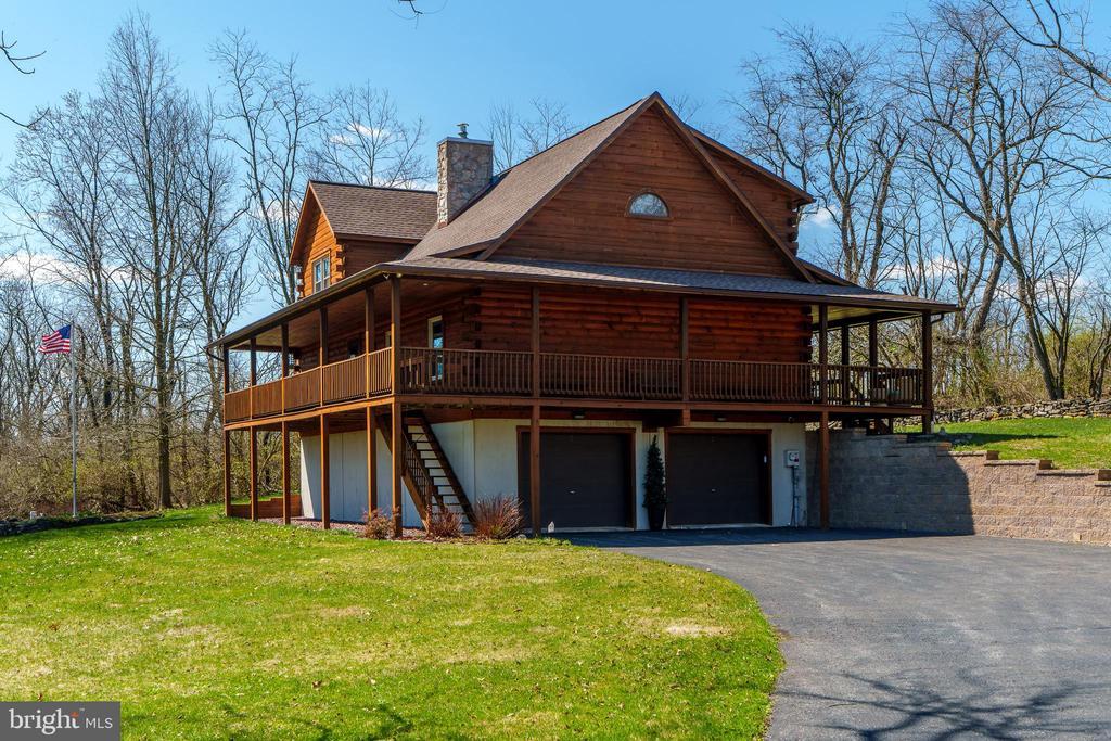 152 Justa Rd, WERNERSVILLE PA | WERNERSVILLE Log Cabin Homes For Sale