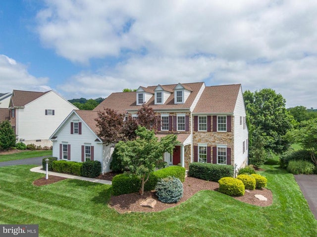 3377 Harwood Ln, Sinking Spring