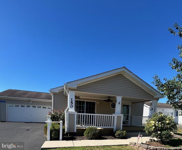 150 Random Rd, Douglassville