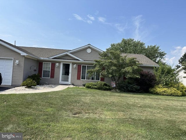 114 Allison Pl, Blandon