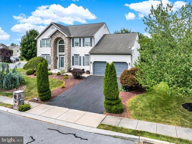 59 Versailles Ct, Reading