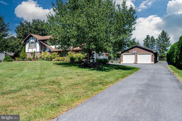 619 Mull Ave, Leesport