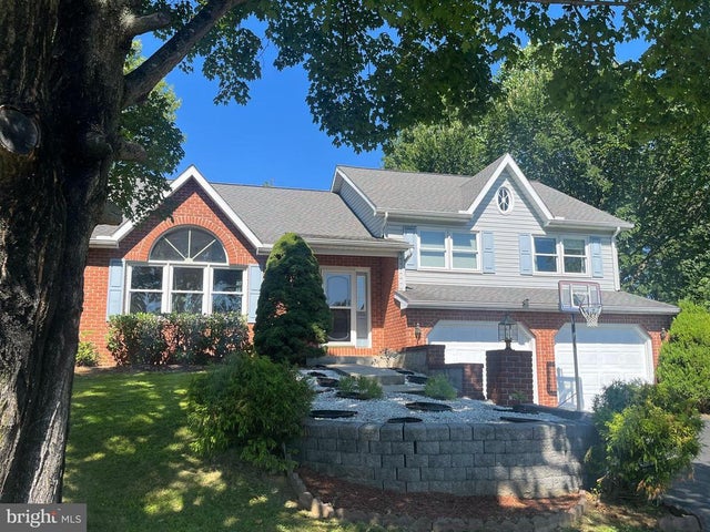 106 Delta Ct, Wernersville