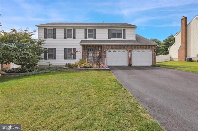 1054 Boeshore Cir, Reading