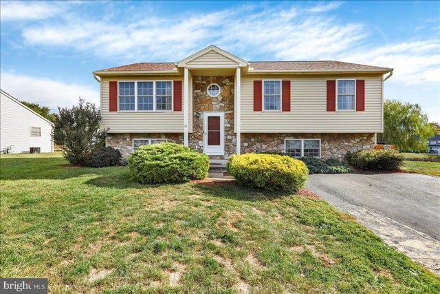 25 Waxwood Rd, Shoemakersville