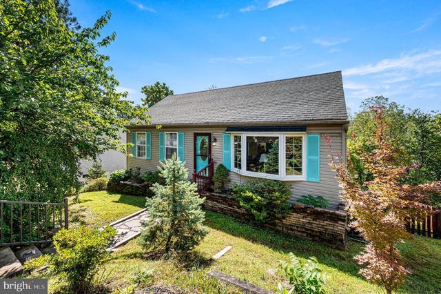 24 Alans Ln, Boyertown