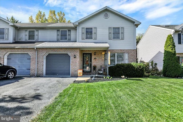 342 Saddlebrook Dr, Wernersville