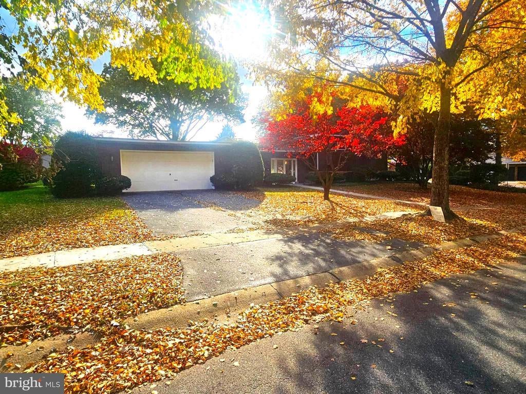 317 Warwick Dr, WYOMISSING