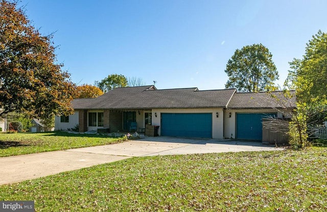 16 Mellon School Ln, Fleetwood