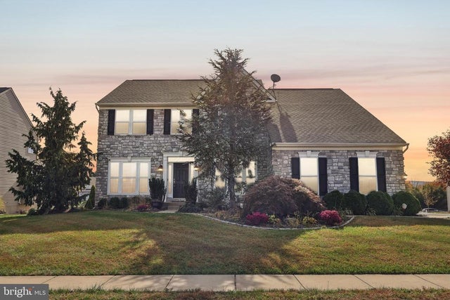 523 Glenwood Dr, Douglassville