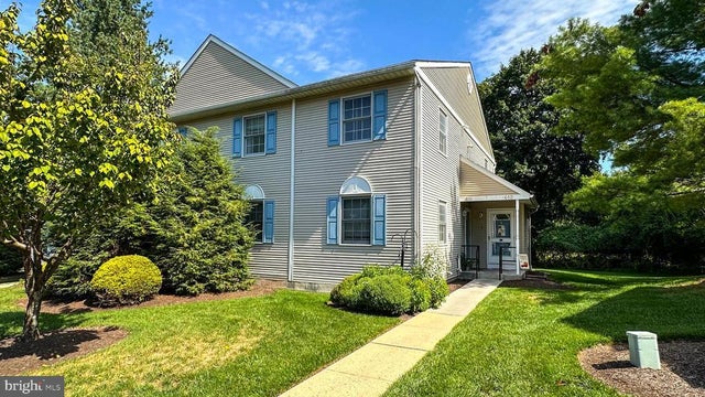 611 Maplewood Ave, Mohnton