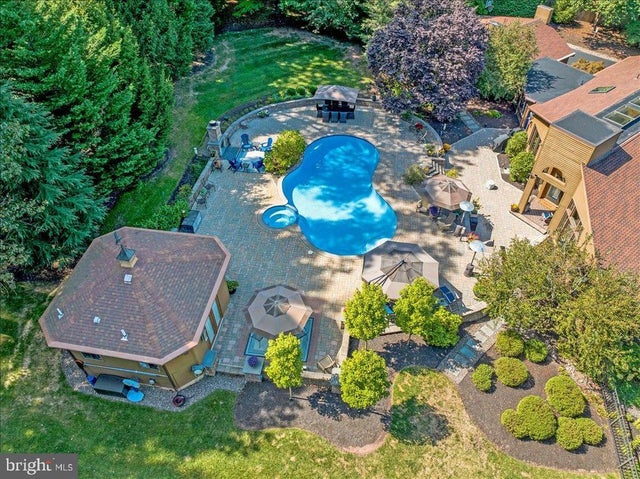 8 Hessian Blvd, Reading