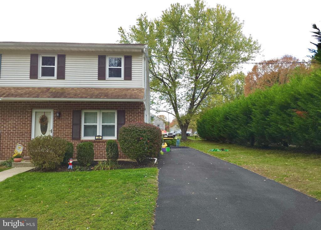 24 Cherry St, BECHTELSVILLE