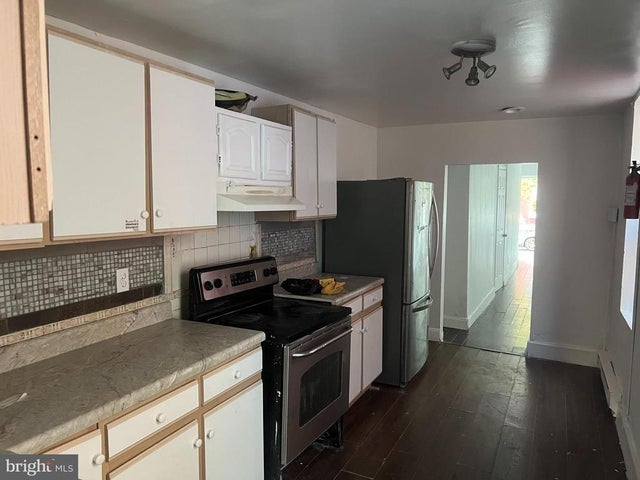 217 N 10th St, Reading