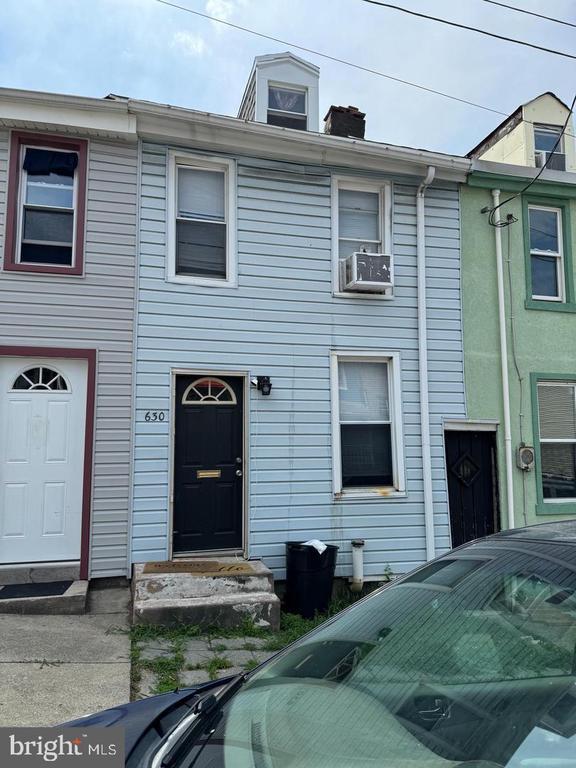 630 S 10th St, Reading