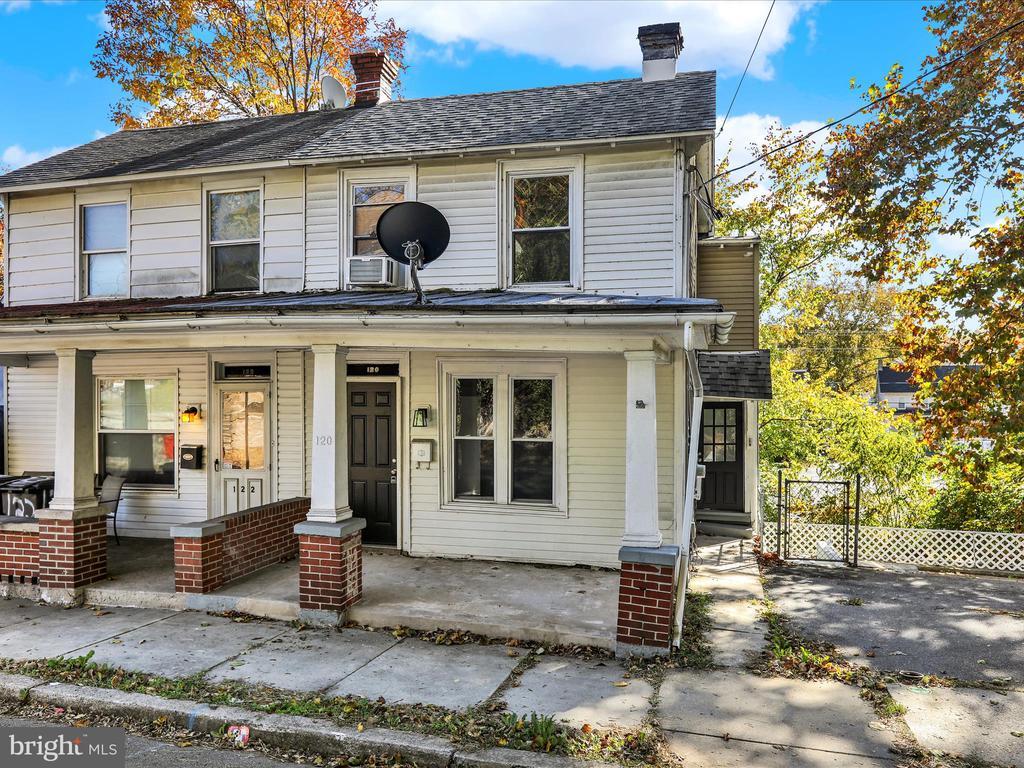 120 E Wyomissing Ave, MOHNTON