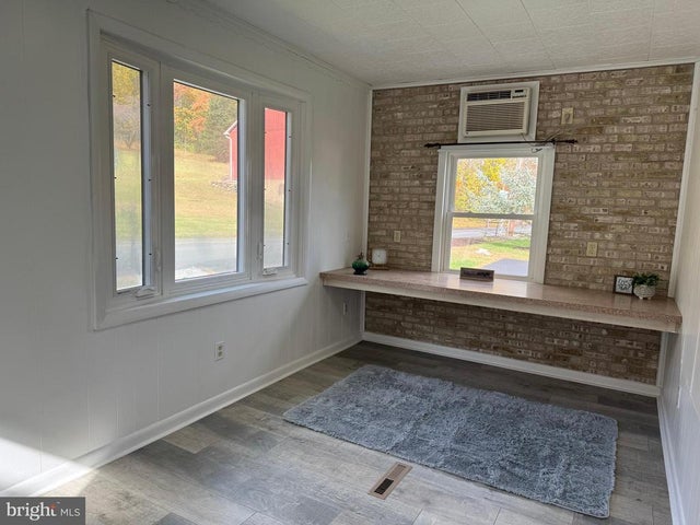 111 W 33rd St, Reading