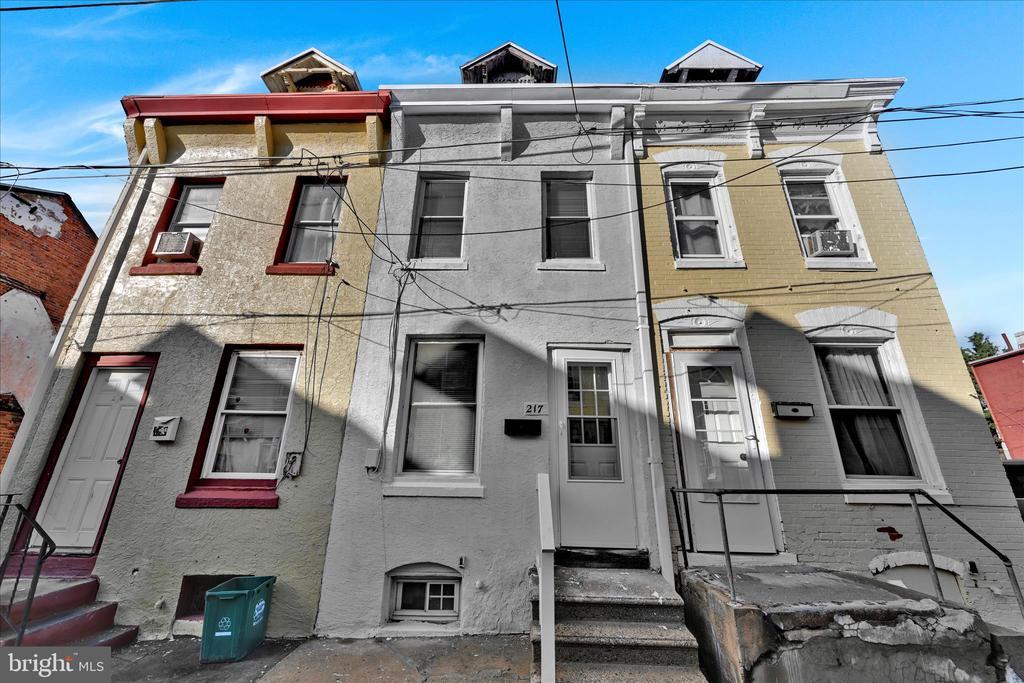 217 Hudson St, READING