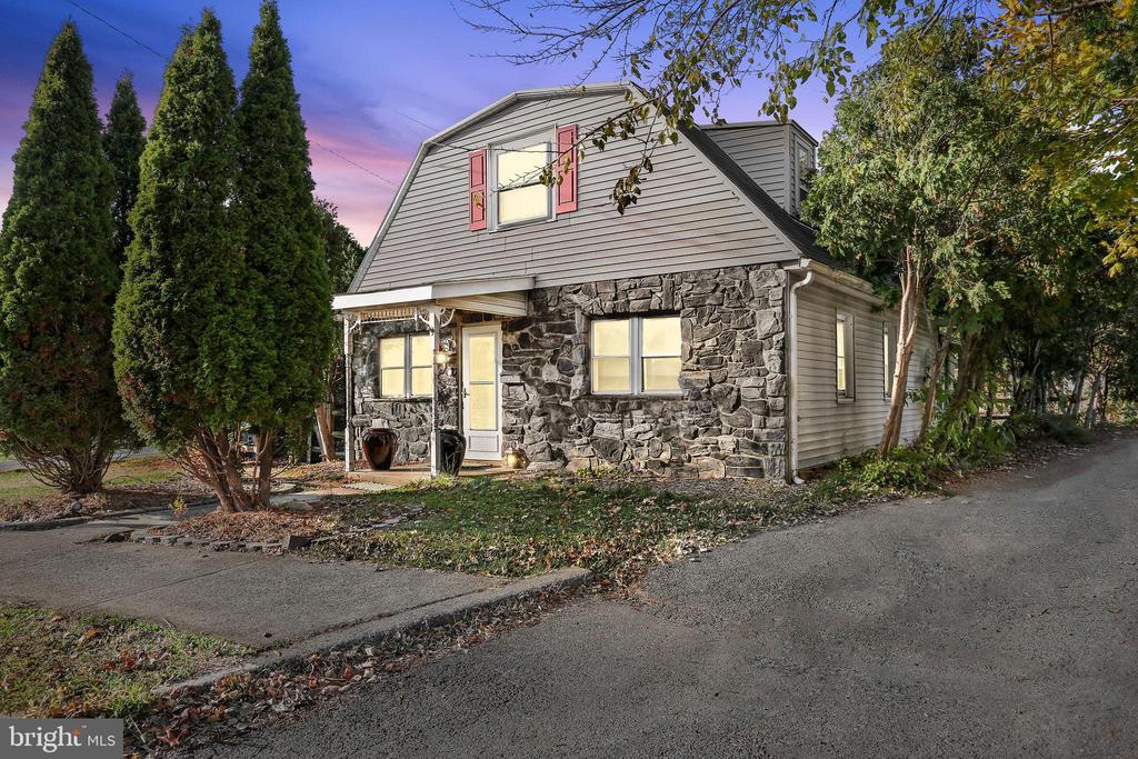 743 Columbia Ave, TEMPLE