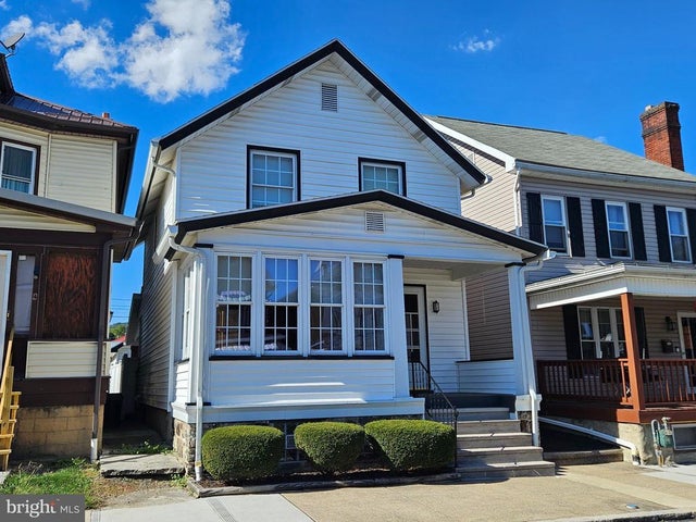 2716 Maple Ave, Altoona