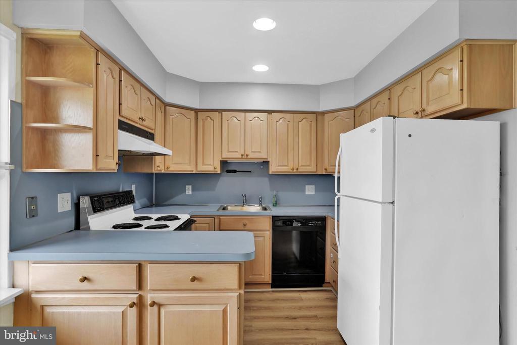 72 Plumtree Rd, LEVITTOWN, PA Property Listing MLS® PABU2056556