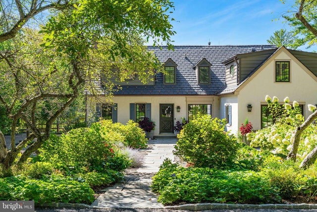 7043 Phillips Mill Rd, New Hope